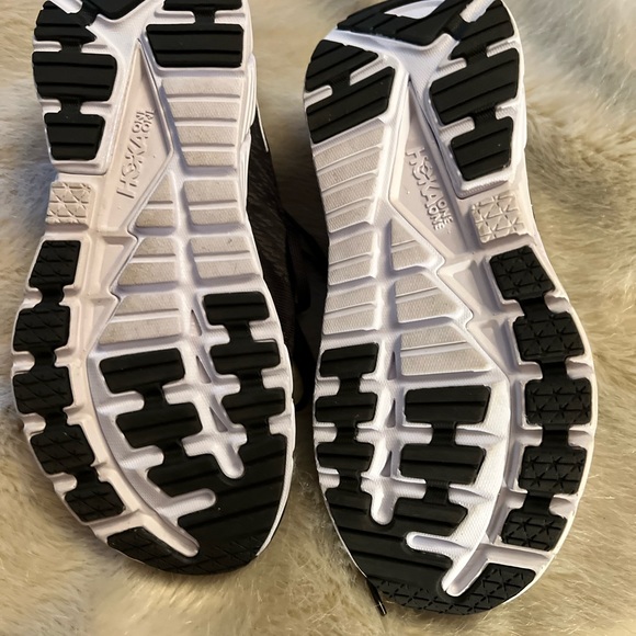 Hoka Sneaker - Picture 3 of 3